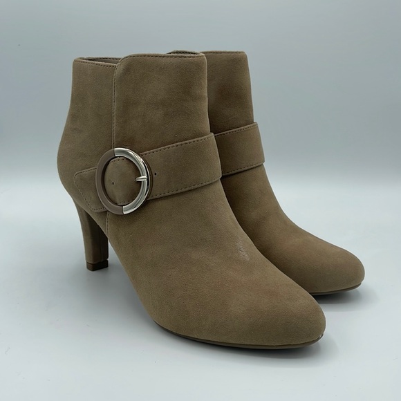 Bandolino Booties - Picture 2 of 13